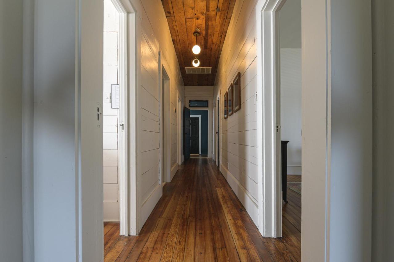 Restored 1930S Uptown Bungalow 2 Min. To Magnolia Waco Exteriér fotografie