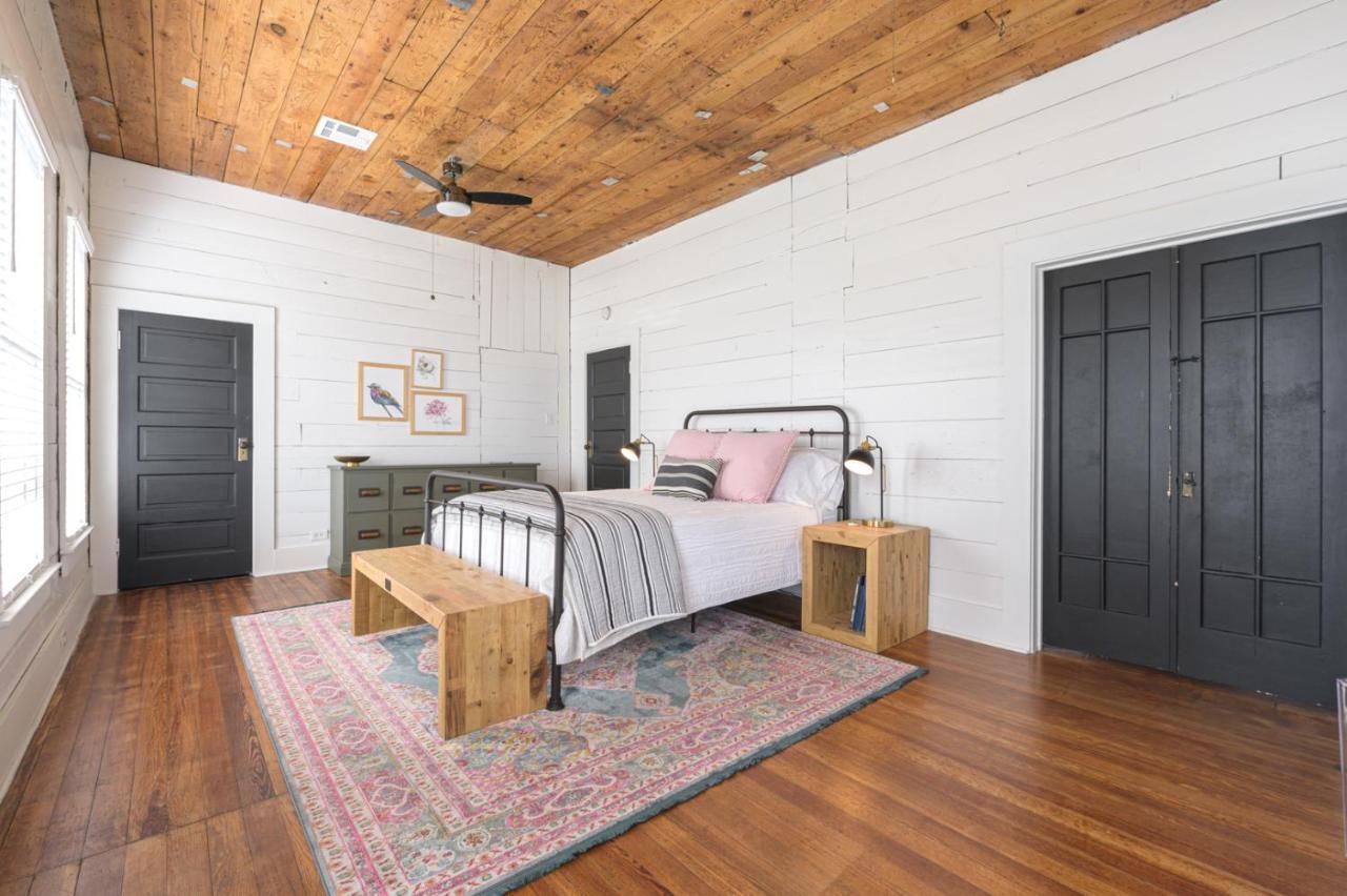 Restored 1930S Uptown Bungalow 2 Min. To Magnolia Waco Exteriér fotografie