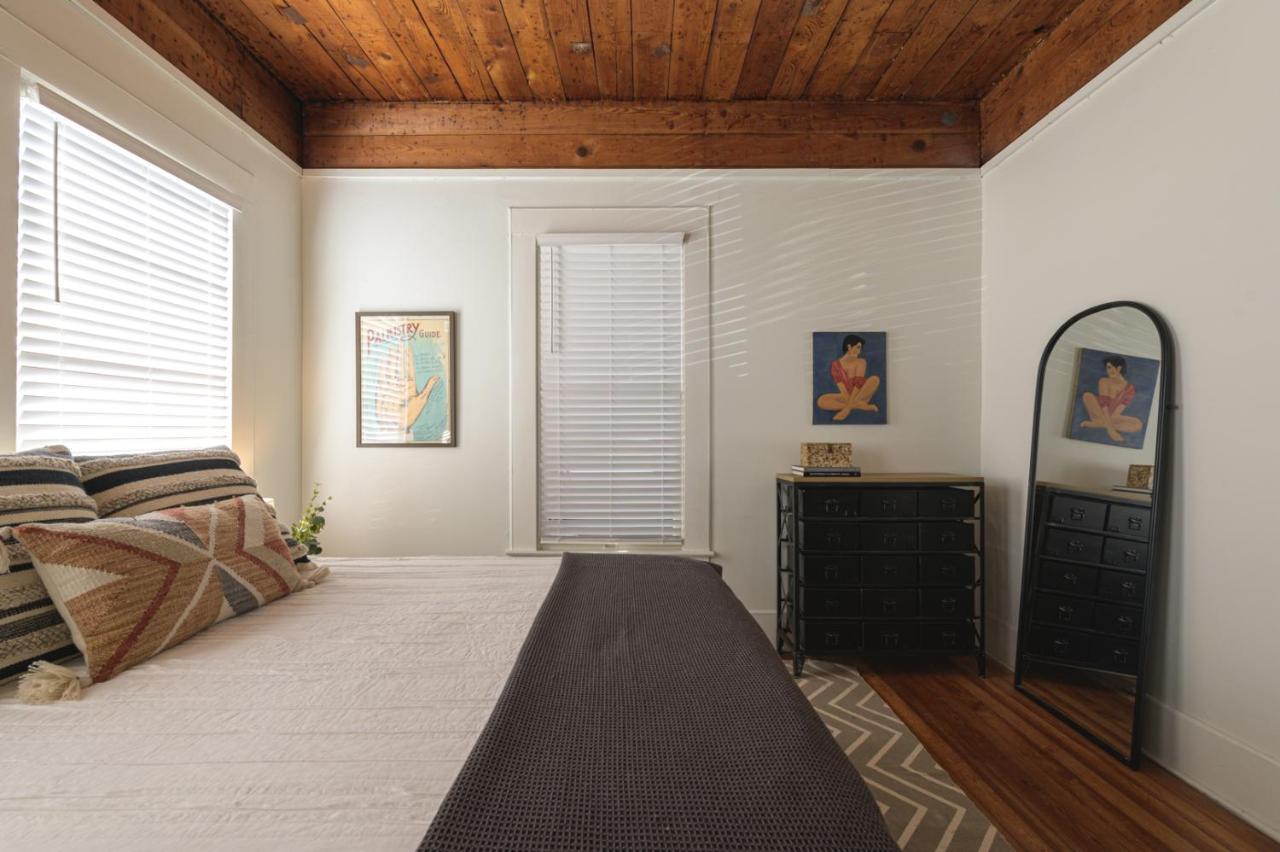 Restored 1930S Uptown Bungalow 2 Min. To Magnolia Waco Exteriér fotografie