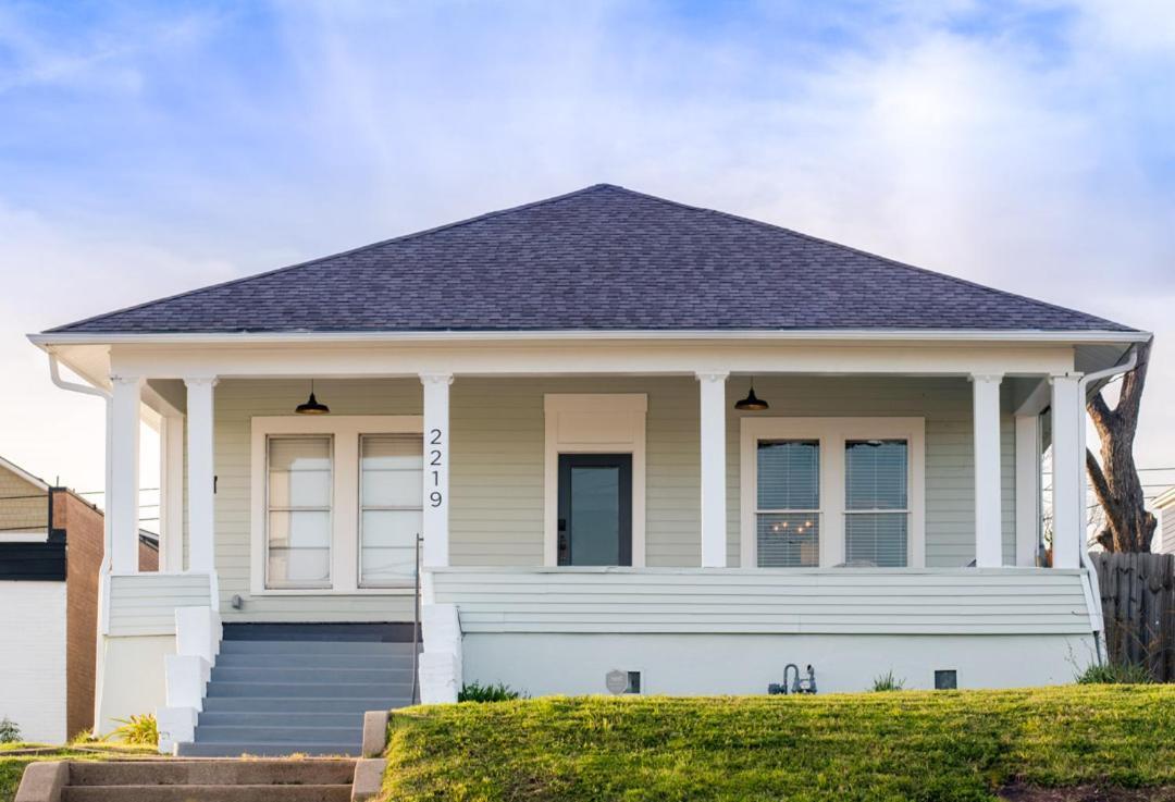 Restored 1930S Uptown Bungalow 2 Min. To Magnolia Waco Exteriér fotografie